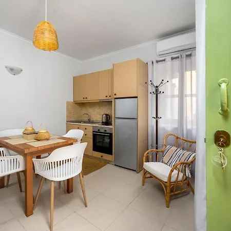 Kokkimidis Apartamento Symi
